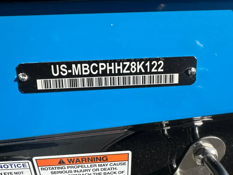 Slide: The Image of MasterCraft X24 2022 - 19