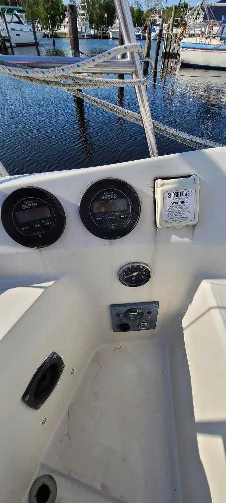 Slide: The Image of Pearson Triton 27 1984 - 13