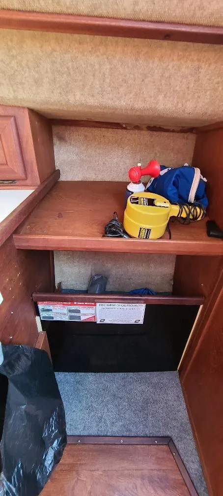 Slide: The Image of Pearson Triton 27 1984 - 24