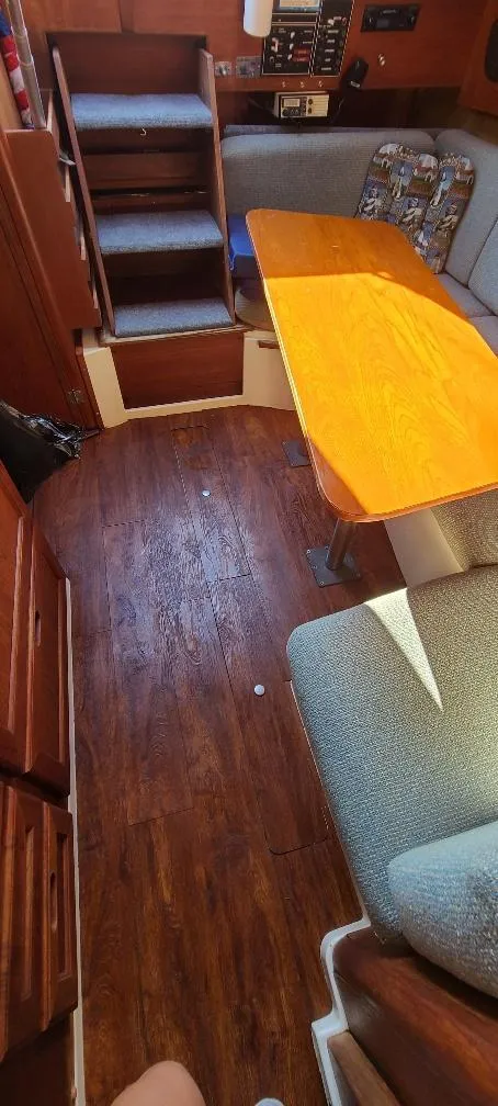 Slide: The Image of Pearson Triton 27 1984 - 26