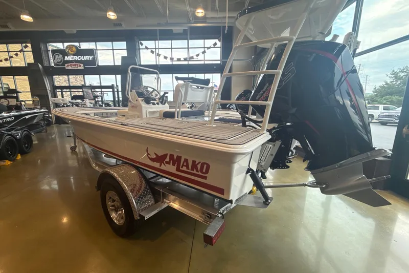 Slide: The Image of Mako 18 Pro Skiff Patriot Edition 2025 - 85