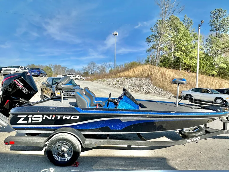 Slide: The Image of 2025 Nitro Z19 boat with sleek design and comfortable seating. - 4