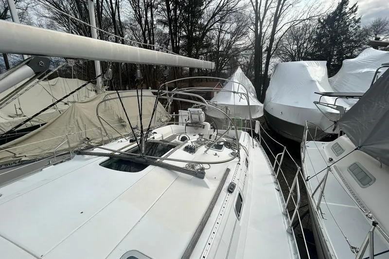 Slide: The Image of 1993 Beneteau Oceanis 400 - 3