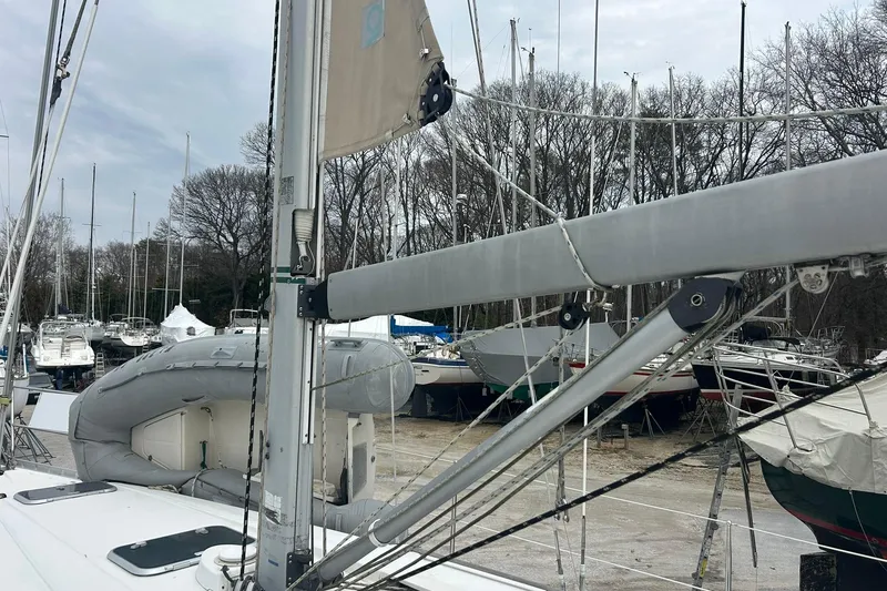 Slide: The Image of 1993 Beneteau Oceanis 400 - 37