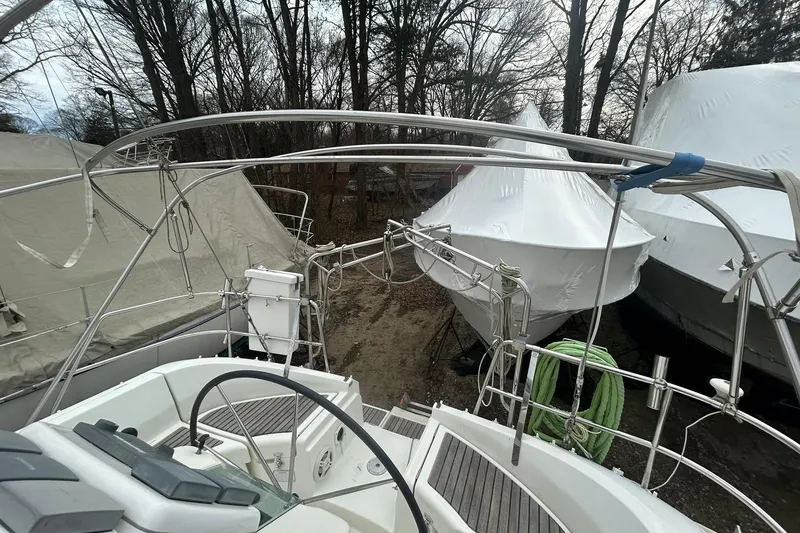 Slide: The Image of 1993 Beneteau Oceanis 400 - 40