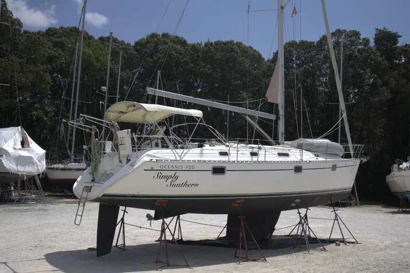 Slide: The Image of 1993 Beneteau Oceanis 400 - 44