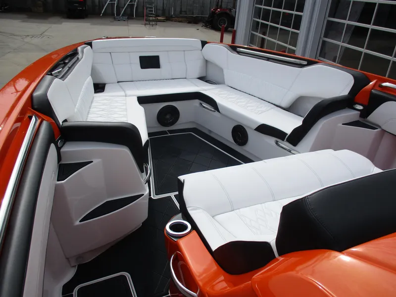 Slide: The Image of Nor-Tech 450 Sport Center Console 2023 - 56