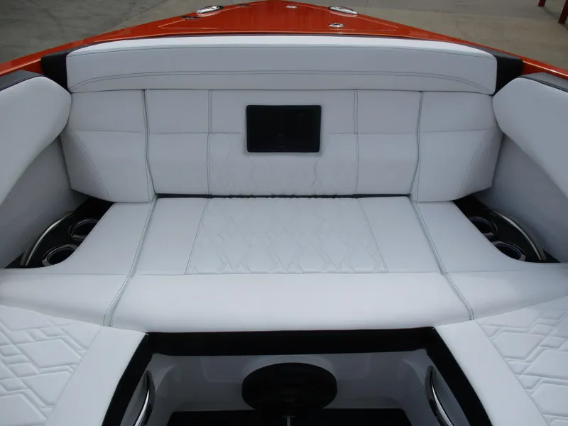 Slide: The Image of Nor-Tech 450 Sport Center Console 2023 - 58