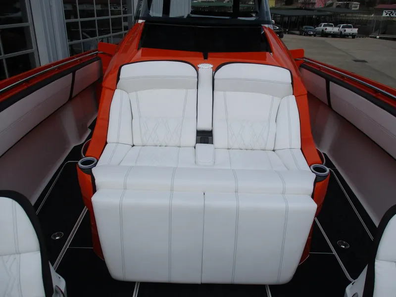 Slide: The Image of Nor-Tech 450 Sport Center Console 2023 - 64
