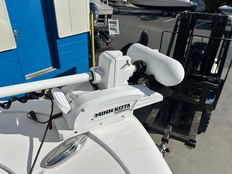 Slide: The Image of Minn Kota Terrova trolling motor on 2020 Sportsman Open 232 Center Console boat. - 20