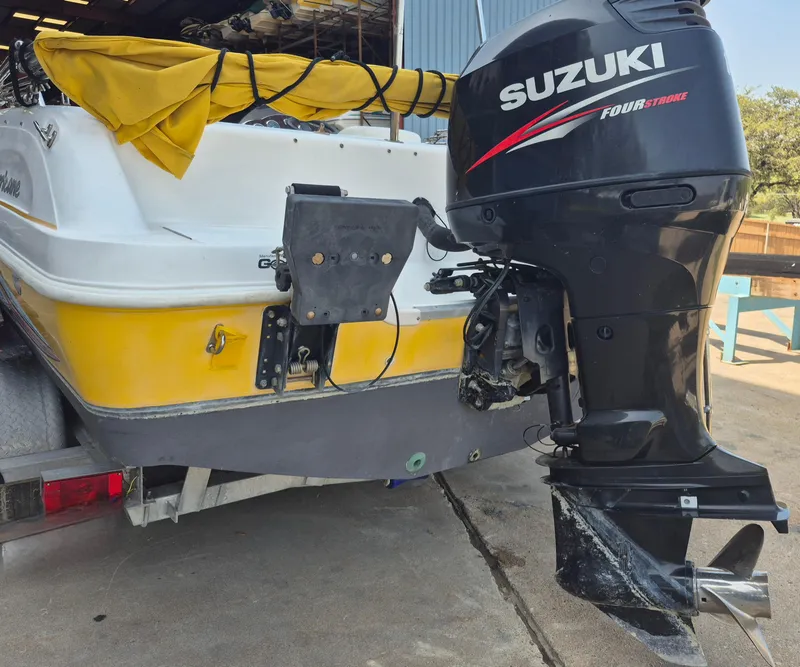 Slide: The Image of Hurricane SunDeck Sport 201 OB 2010 - 9