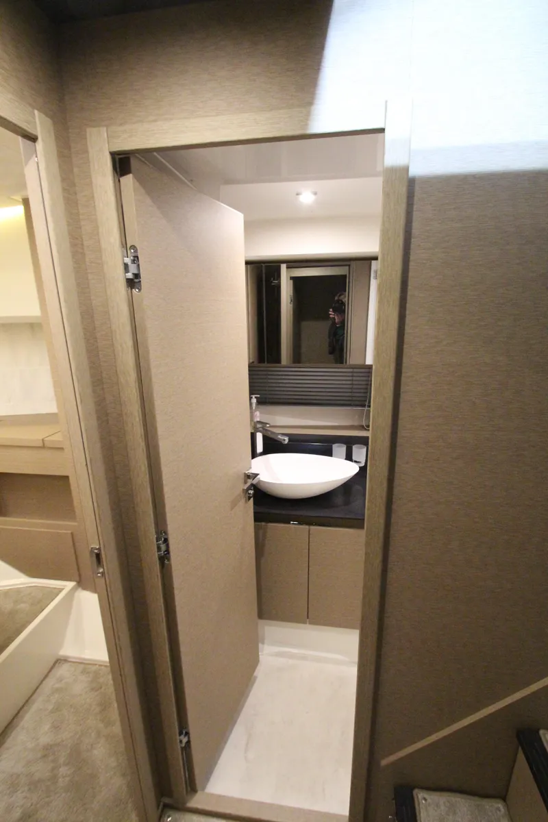 Slide: The Image of Prestige 460S 2019 - 76