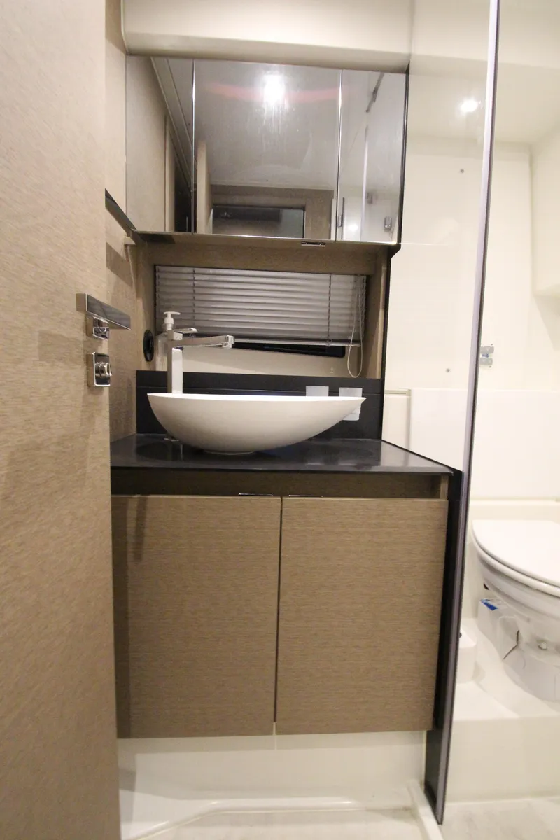 Slide: The Image of Prestige 460S 2019 - 77