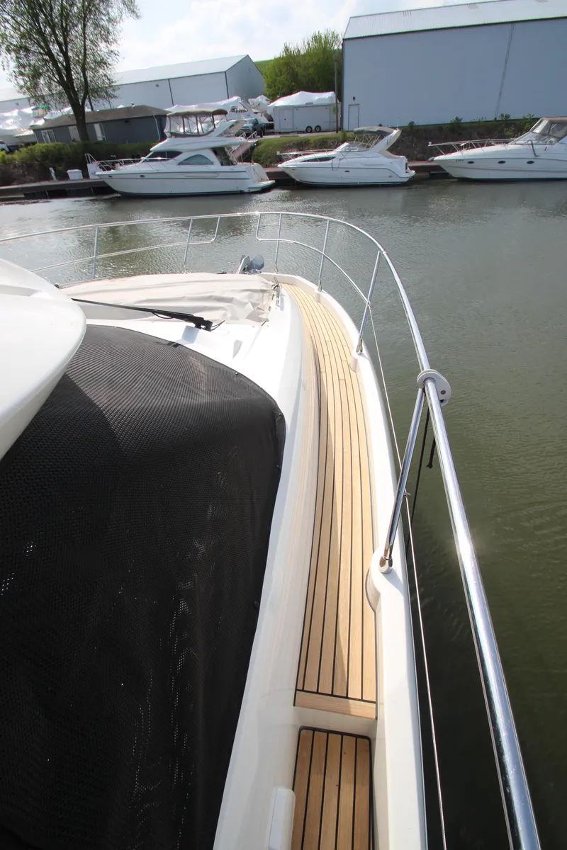 Slide: The Image of Prestige 460S 2019 - 90