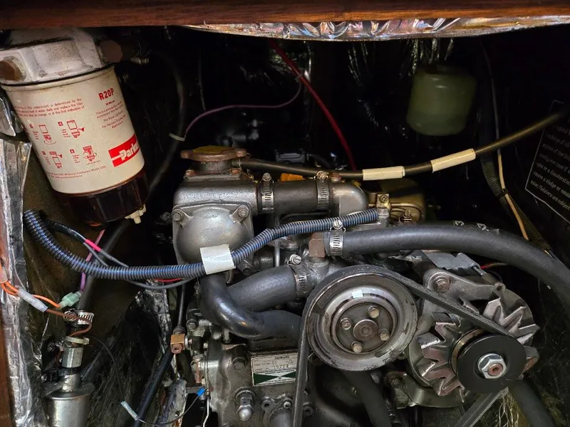 Slide: The Image of Freedom F-38 1991 - 96