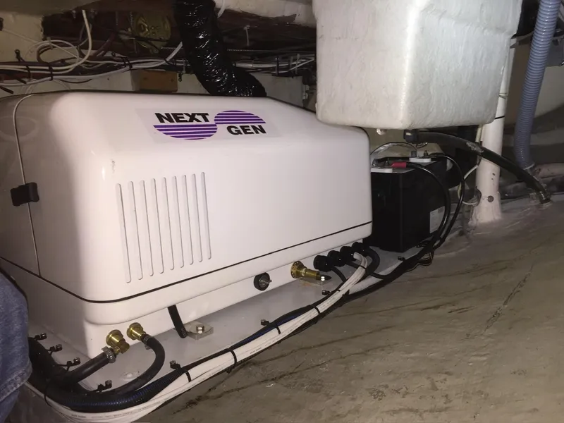 Slide: The Image of Freedom F-38 1991 - 99