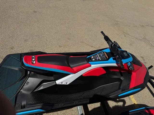 Slide: The Image of Yamaha JetBlaster DLX (3) 2025 - 4