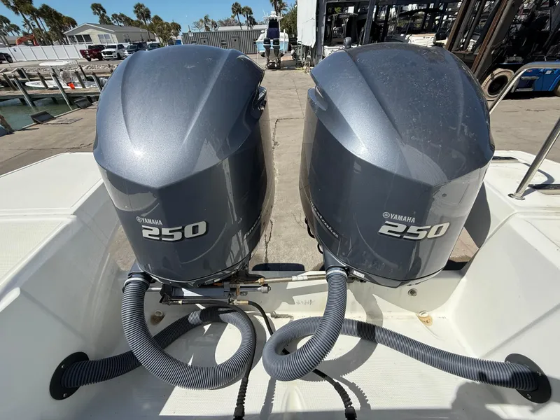 Slide: The Image of Jeanneau Leader 9.0 WA 2020 - 128