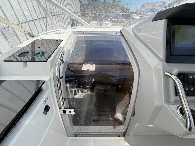 Slide: The Image of Jeanneau Leader 9.0 WA 2020 - 52