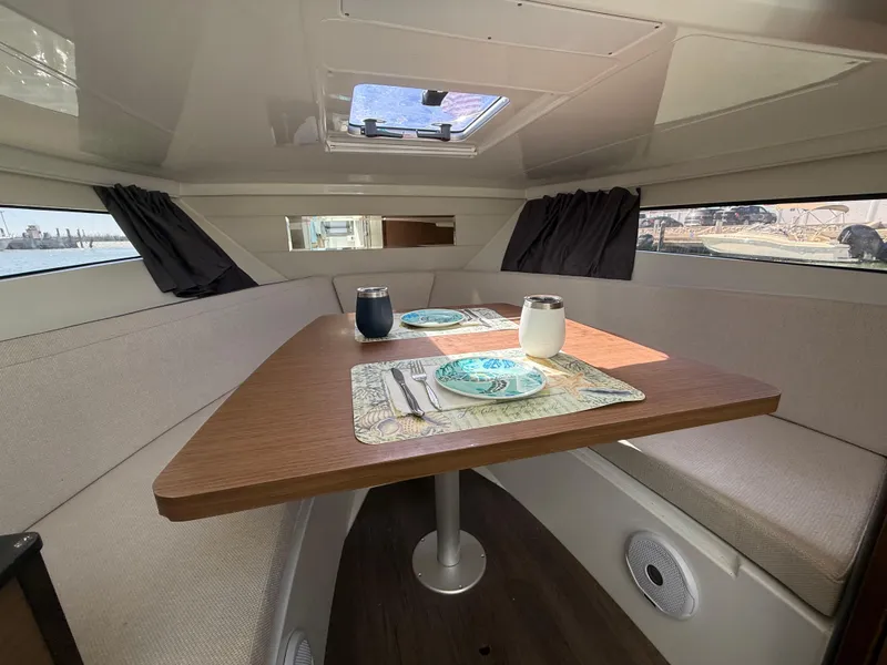 Slide: The Image of Jeanneau Leader 9.0 WA 2020 - 90
