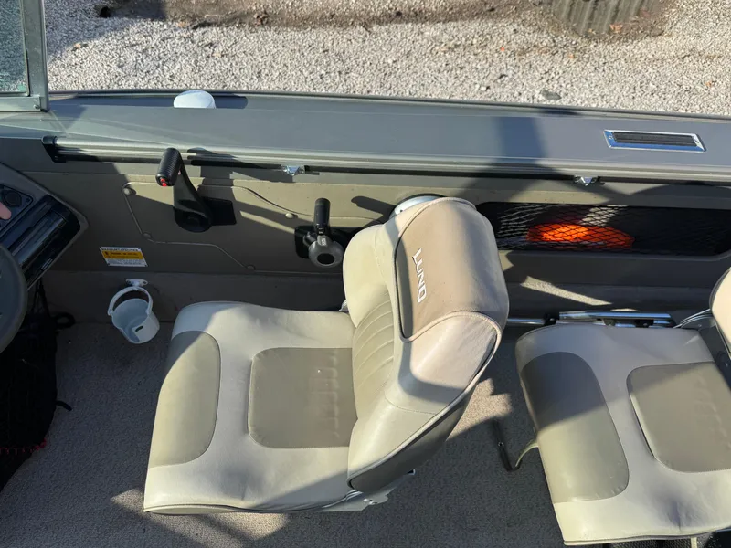 Slide: The Image of Lund 1800 Fisherman OB 2006 - 13