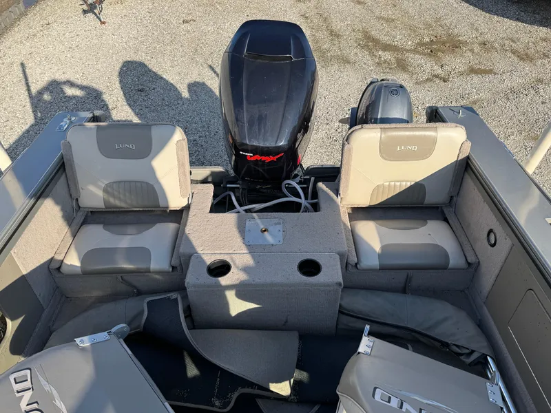 Slide: The Image of Lund 1800 Fisherman OB 2006 - 21