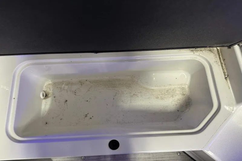 Slide: The Image of Sea Ray SPX 190 2021 - 21