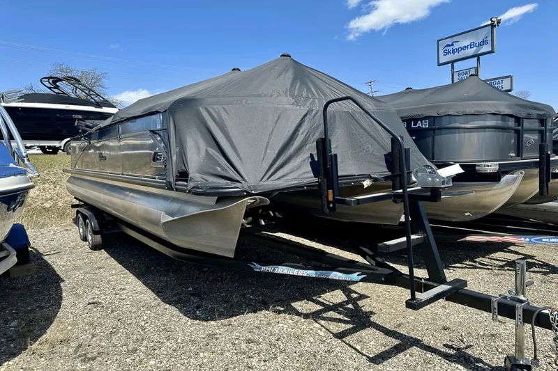 Slide: The Image of Tahoe cascade vrb 2022 - 0