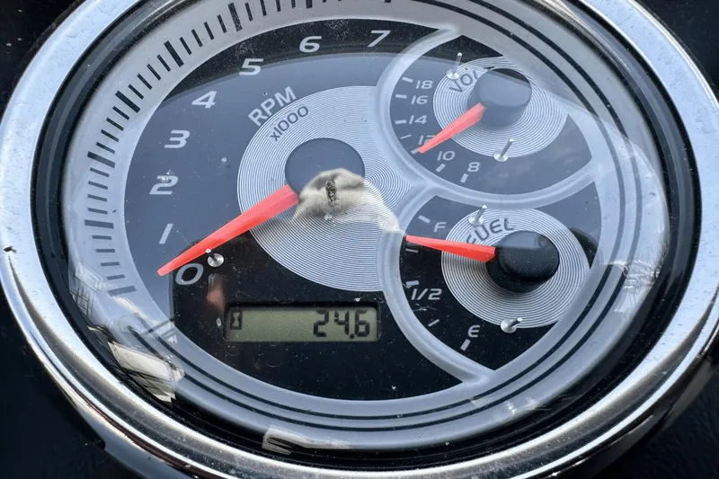 Slide: The Image of Tahoe cascade vrb 2022 - 11