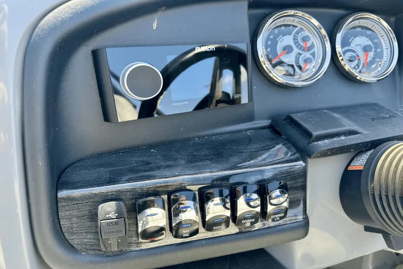 Slide: The Image of Tahoe cascade vrb 2022 - 13