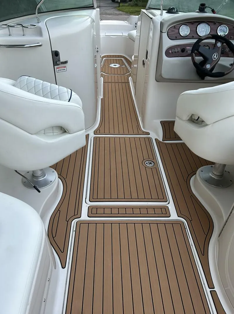Slide: The Image of Sea Ray 270 Sundeck 2005 - 4