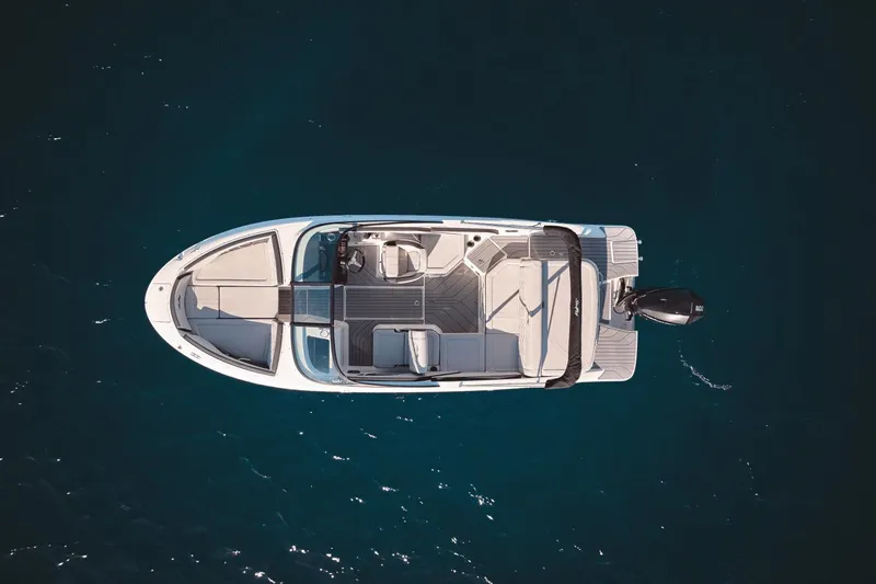 Slide: The Image of Sea Ray SPX 210 Outboard 2025 - 4