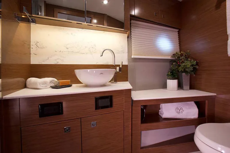 Slide: The Image of 2023-Cruisers-Yachts-46-Cantius-MarineMax - 14