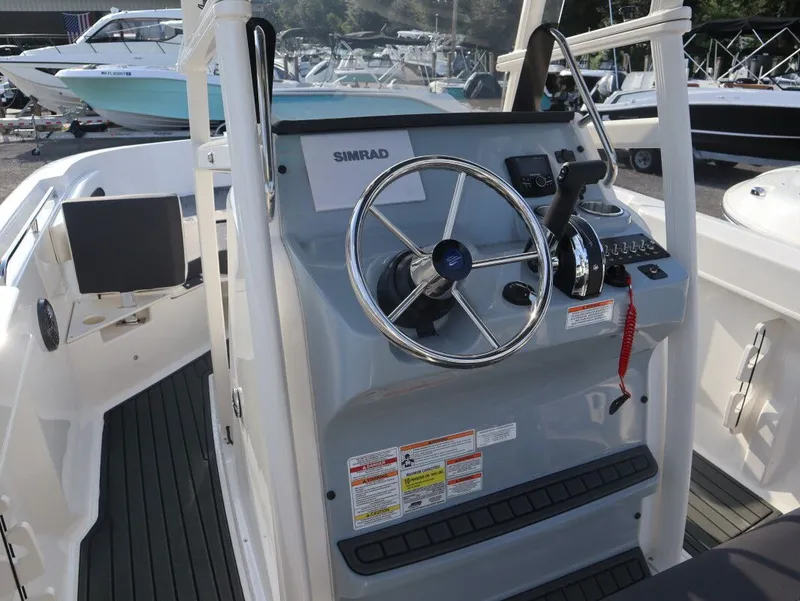 Slide: The Image of Bayliner Trophy T22CC 2025 - 10