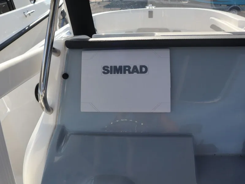 Slide: The Image of Bayliner Trophy T22CC 2025 - 20