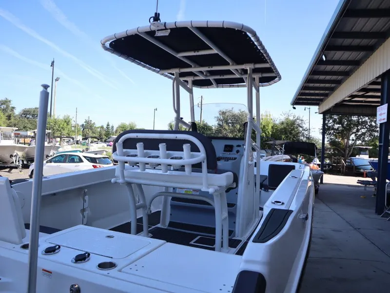 Slide: The Image of Bayliner Trophy T22CC 2025 - 24