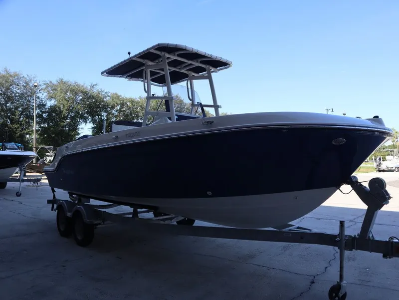 Slide: The Image of Bayliner Trophy T22CC 2025 - 3