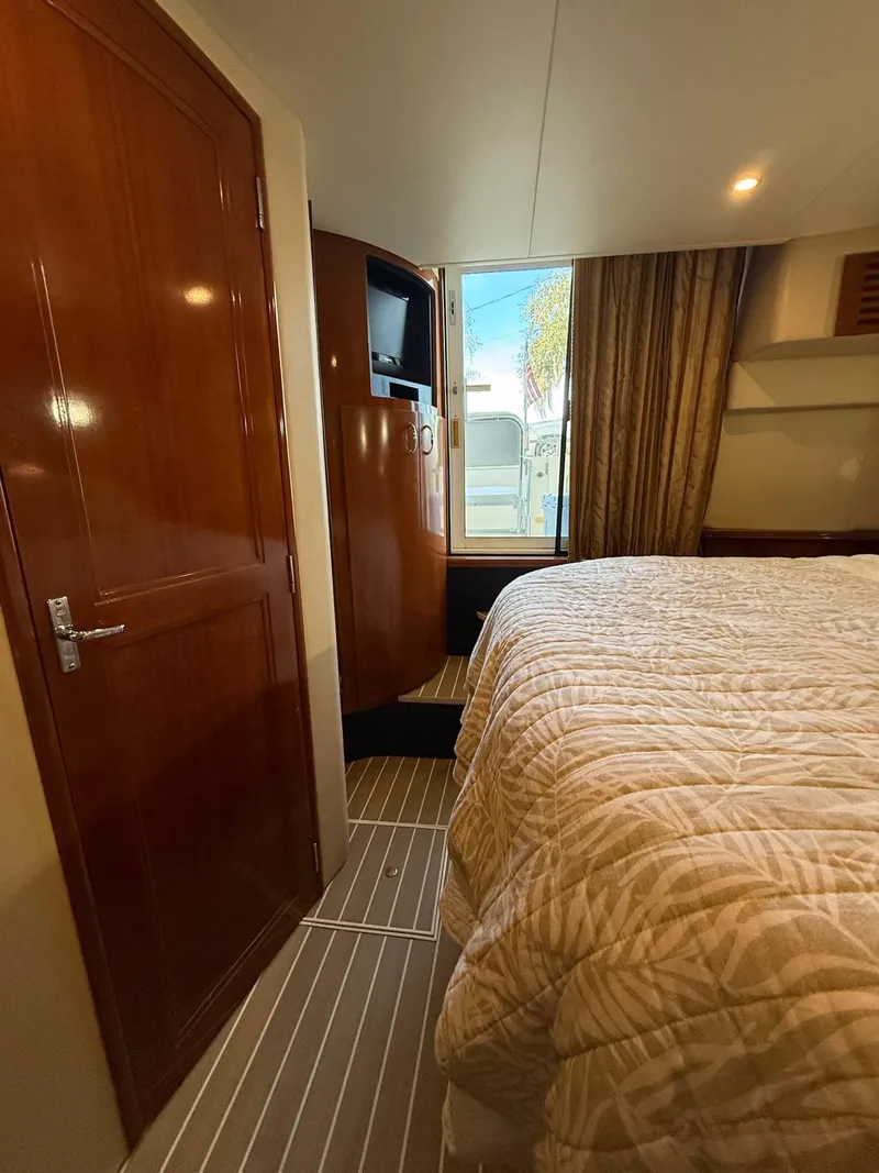 Slide: The Image of Carver Motoryacht 2004 - 37