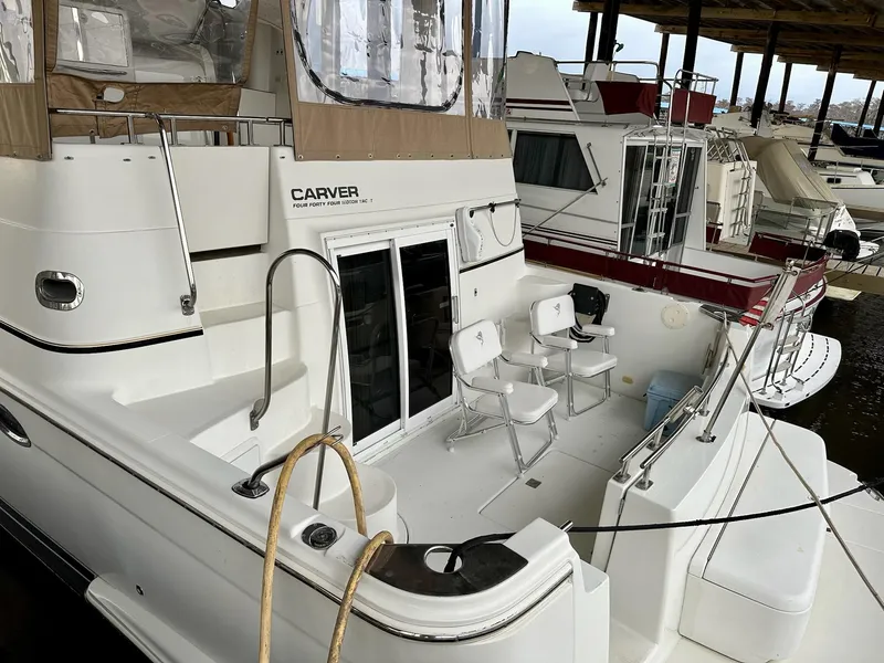 Slide: The Image of Carver Motoryacht 2004 - 4