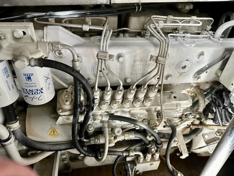 Slide: The Image of Carver Yachts Motoryacht 2004 - 13