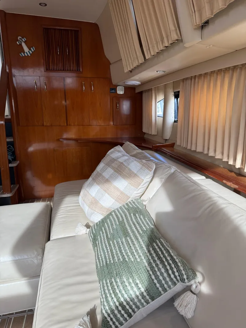 Slide: The Image of Carver Yachts Motoryacht 2004 - 41