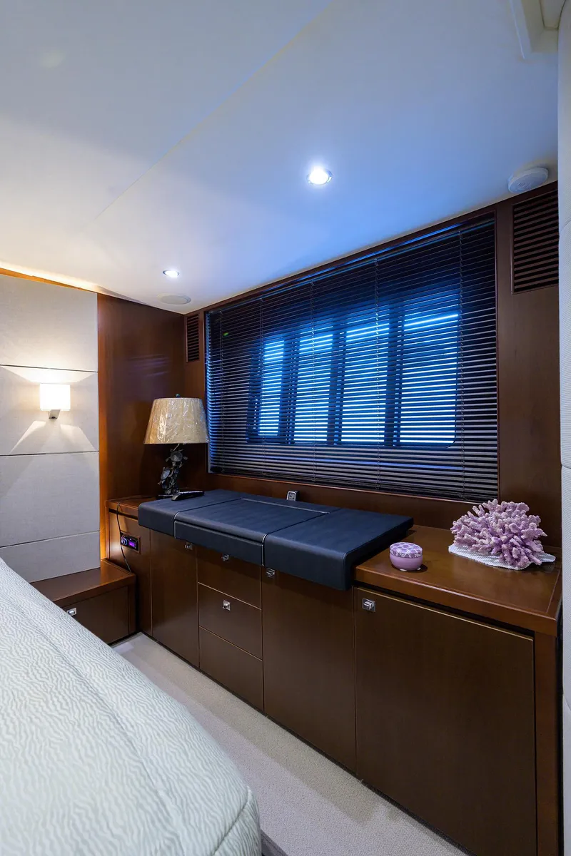 Slide: The Image of Princess V62 - - 21