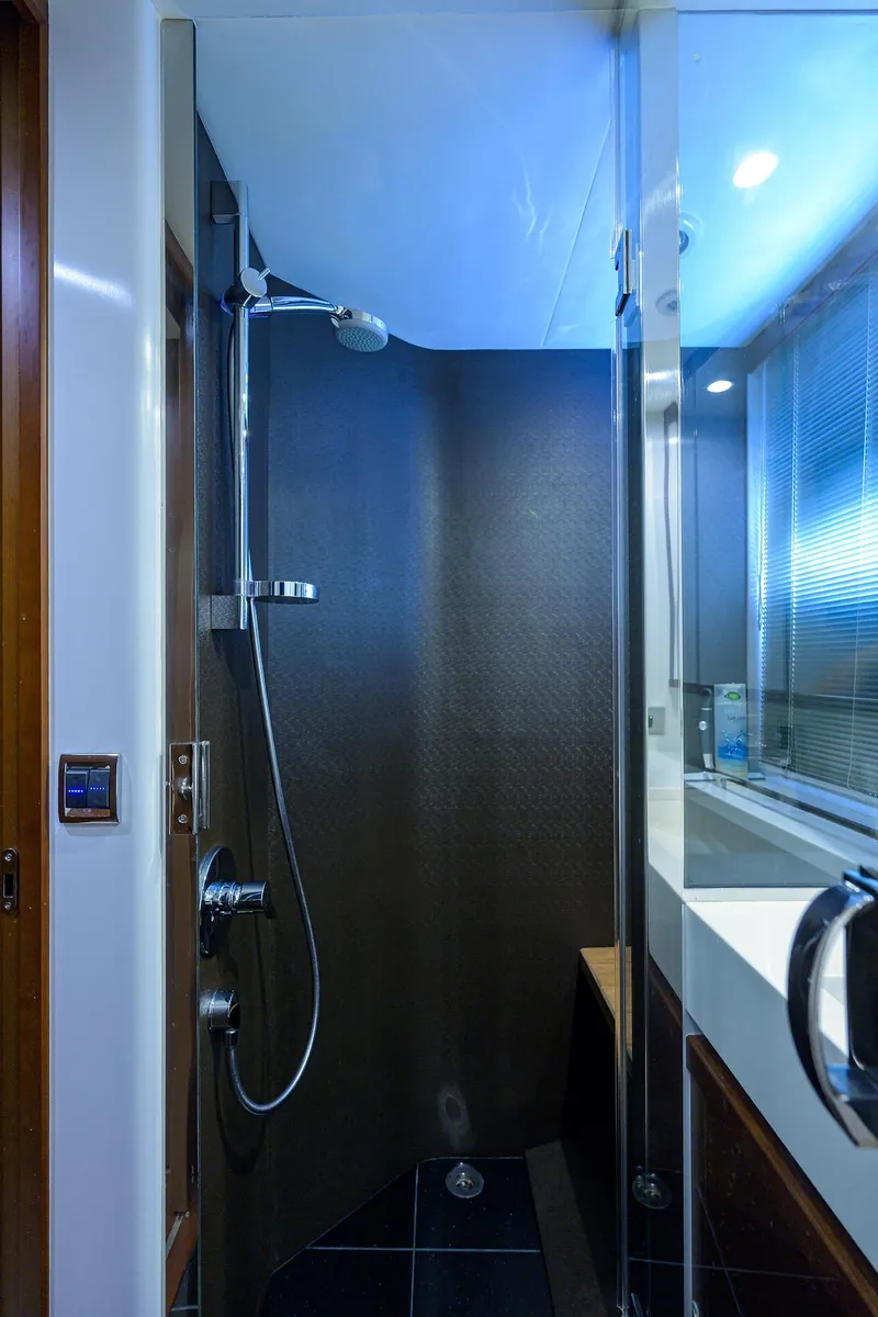 Slide: The Image of Princess V62 - - 24