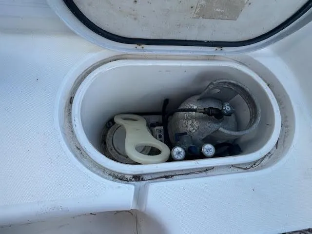 Slide: The Image of Compartment on 1995 Lagoon TPI 37 yacht with anchor and equipment. - 43