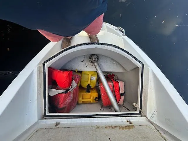 Slide: The Image of Lagoon TPI 37 1995 - 52