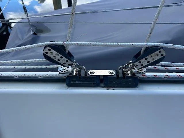 Slide: The Image of Lagoon TPI 37 1995 - 53