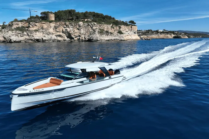 Slide: The Image of Saxdor 320 GTO 2025 - 36