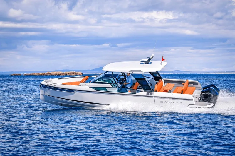 Slide: The Image of Saxdor 320 GTO 2025 - 48