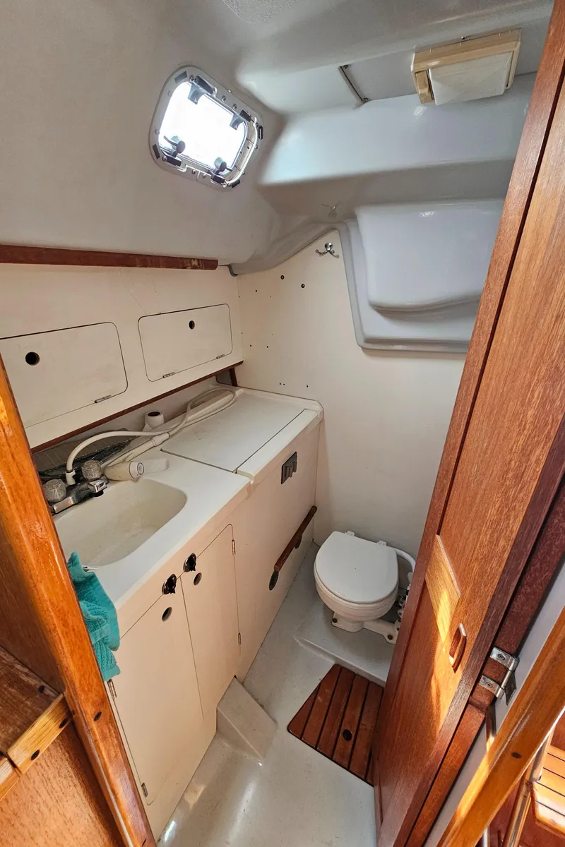 Slide: The Image of Interior of a 1988 Hunter Legend 35 yacht, bathroom view. - 41