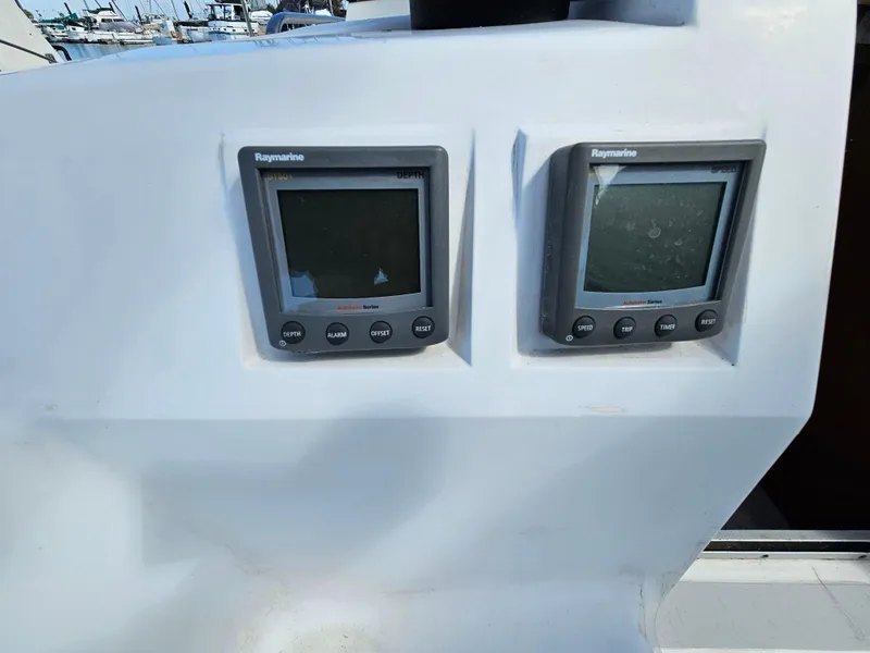Slide: The Image of Raymarine instruments on Hunter Legend 35 sailboat, year 1988. - 9